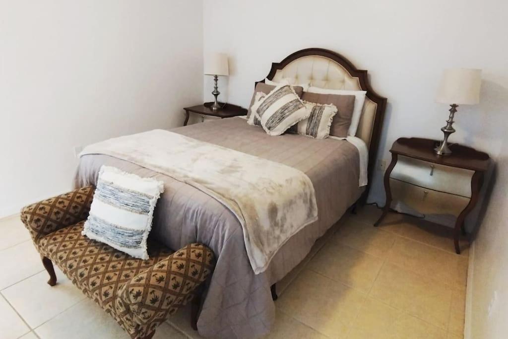 From 5 Bedroom Holiday home Davenport