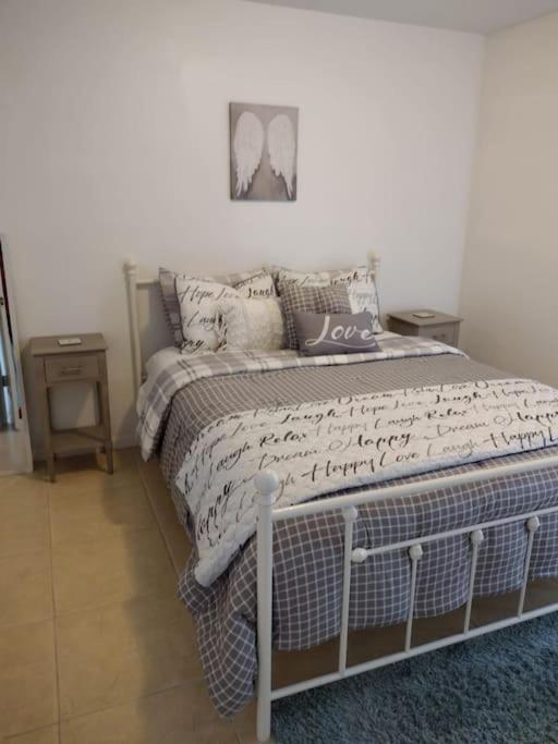 From 5 Bedroom Holiday home Davenport