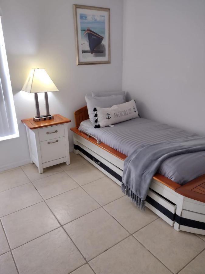 From 5 Bedroom Ferienhaus Davenport